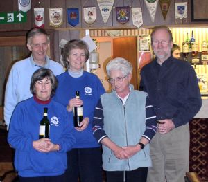 Picture of winning team from morning session,  19KB